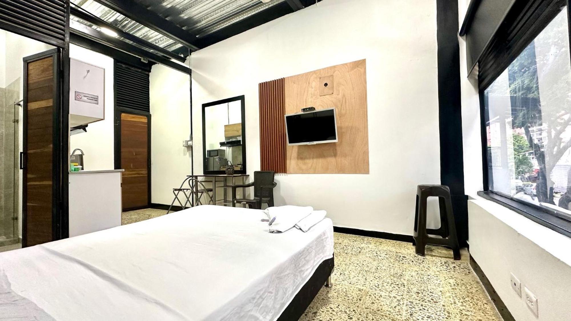 Malibu Loft Hotel ميديلين المظهر الخارجي الصورة